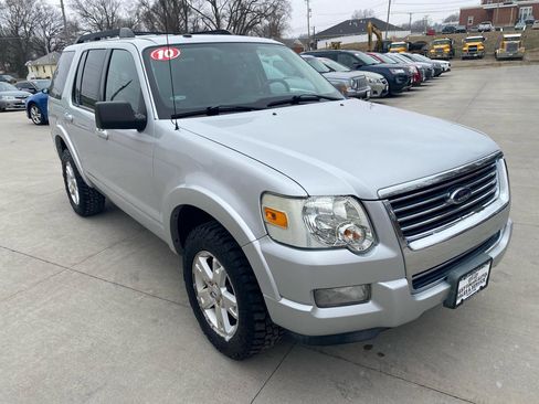 Used 2010 Ford Explorer XLT image 4
