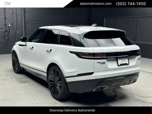 Used 2018 Land Rover Range Rover Velar R-Dynamic SE AWD/4WD image 5