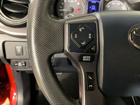 Used 2020 Toyota Tacoma TRD Sport image 20