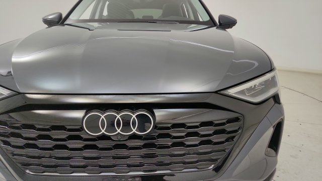 Used 2024 Audi Q8 e-tron Prestige w/ Prestige Package AWD/4WD image 24