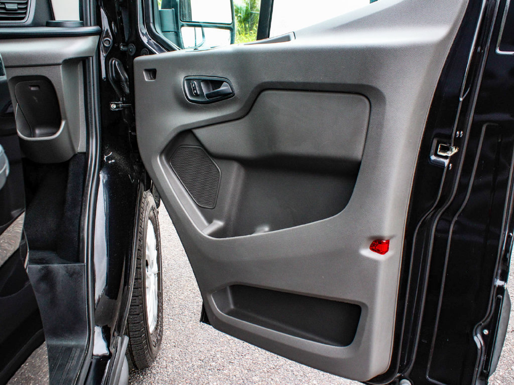 Used 2023 Ford Transit 350 XLT RWD image 11