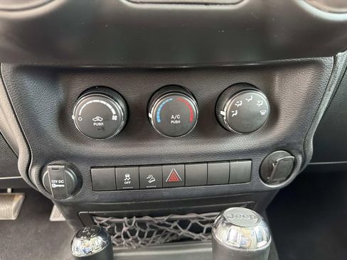 Used 2016 Jeep Wrangler Sport w/ Quick Order Package 24S image 17