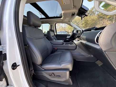 Used 2025 Ford Expedition Max Active image 12