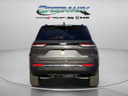 New 2025 Jeep Grand Cherokee Laredo