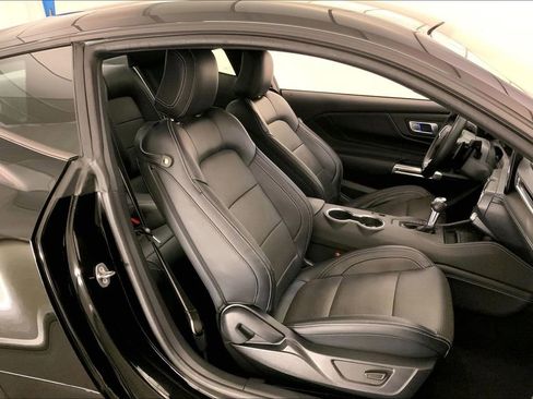 Used 2024 Ford Mustang GT Premium image 6