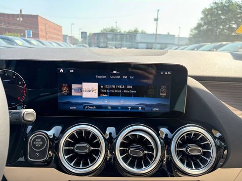 New 2026 Mercedes-Benz GLA 250 4MATIC image 23