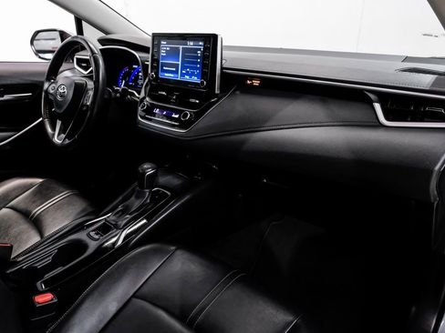 Used 2020 Toyota Corolla XLE image 22