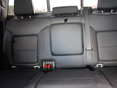Used 2025 GMC Sierra 2500 Denali w/ Denali Reserve Package AWD/4WD image 43