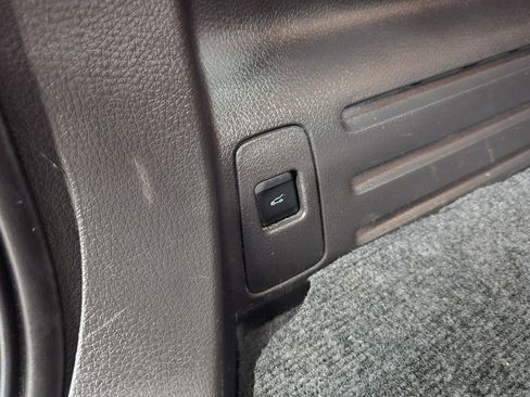 Used 2014 Ford Edge SEL w/ Equipment Group 205A AWD/4WD image 37