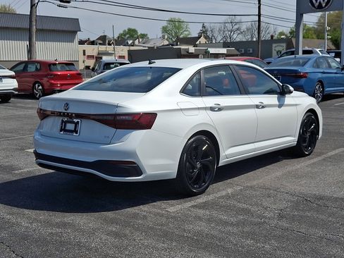 New 2026 Volkswagen Jetta SE FWD image 5