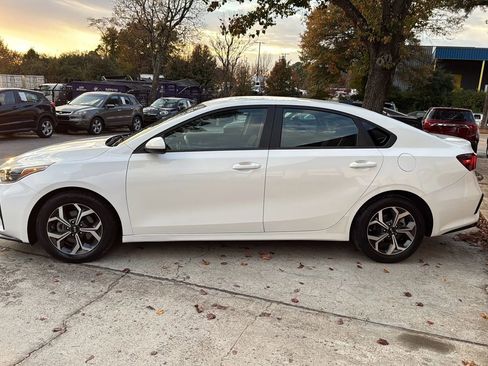 Used 2021 Kia Forte LXS image 4