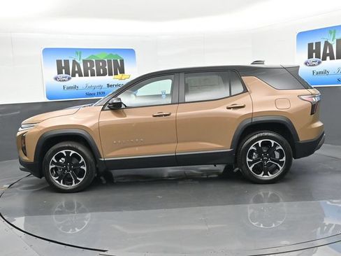 New 2027 Chevrolet Equinox LT w/ Convenience Package II FWD image 2