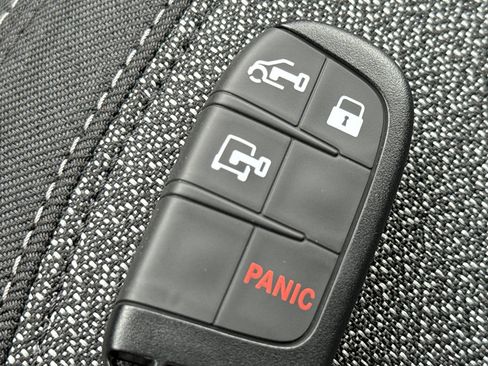 New 2026 RAM ProMaster 2500 w/ Convenience Group image 34