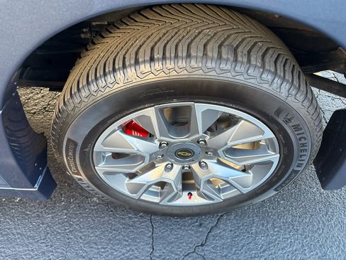 Used 2023 Chevrolet Express 2500 image 12