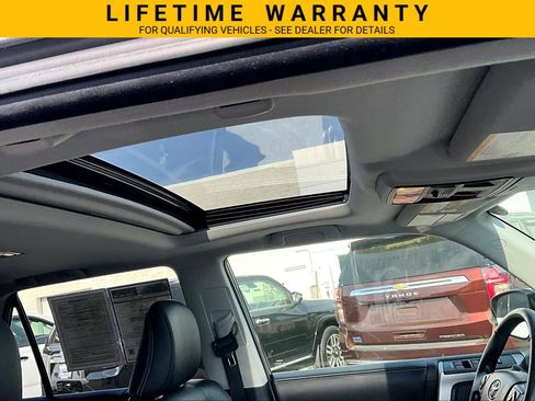 Used 2023 Toyota 4Runner Limited AWD/4WD image 18