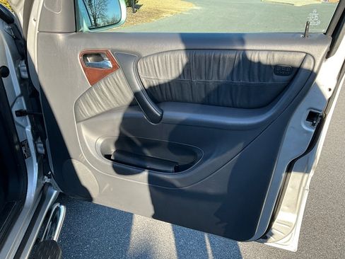 Used 2003 Mercedes-Benz ML 500 ML500 SPORT image 26