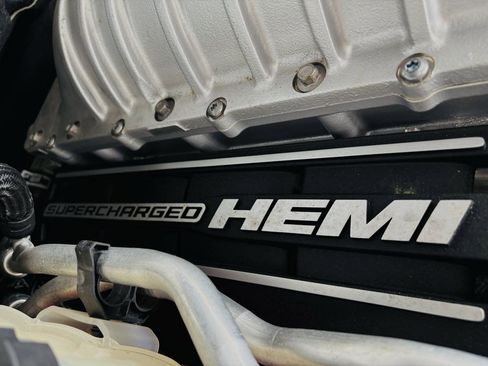 Used 2018 Jeep Grand Cherokee Trackhawk AWD/4WD image 21