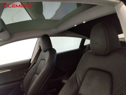 Used 2023 Tesla Model 3 Standard Range image 22