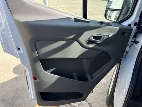 New 2024 Ford Transit 250 Low Roof w/ Exterior Upgrade Package image 18