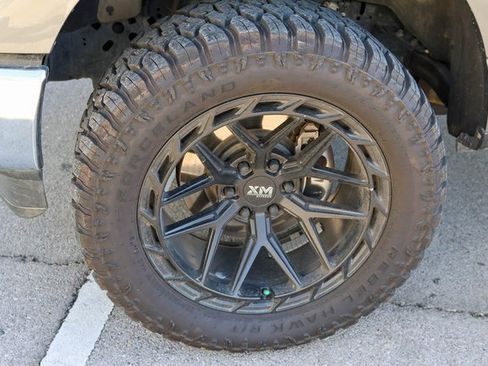 Used 2022 Ford F150 XLT image 7