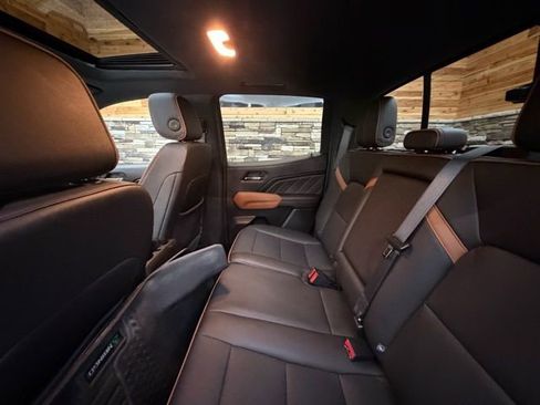 Used 2023 GMC Canyon AT4 w/ AT4 Premium Package image 30