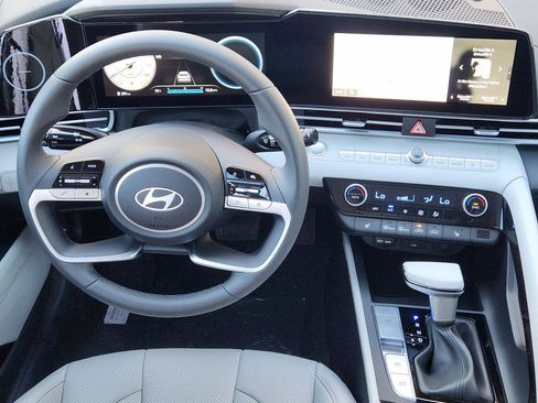 New 2026 Hyundai Elantra Limited image 26