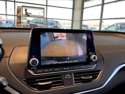 Used 2022 Nissan Altima 2.5 SR image 21