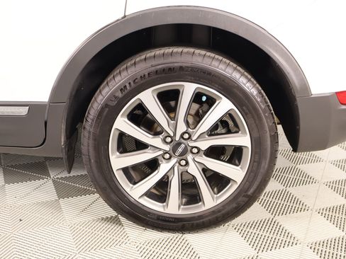 Used 2019 Lincoln MKC Reserve w/ MKC Climate Package FWD image 19