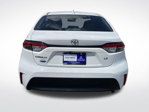 Used 2024 Toyota Corolla LE FWD image 5