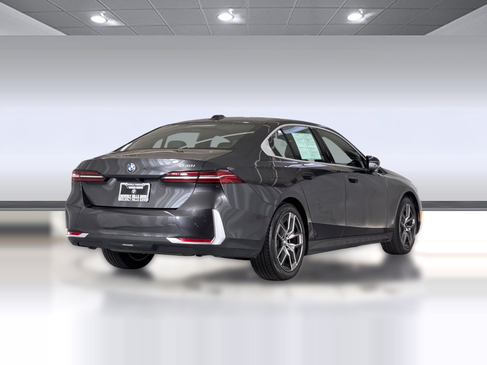 Used 2026 BMW 530i w/ Premium Package RWD image 9