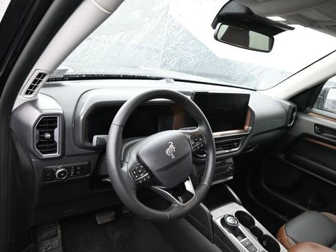 Used 2025 Ford Bronco Sport Outer Banks w/ Outer Banks Tech Package+ image 7