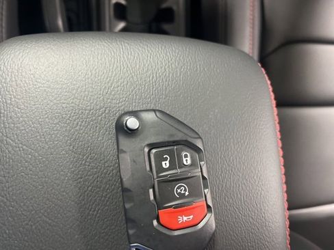 New 2025 Jeep Gladiator Rubicon image 22