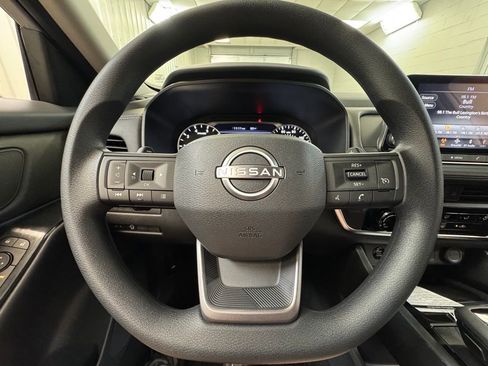 Certified 2025 Nissan Rogue S image 28