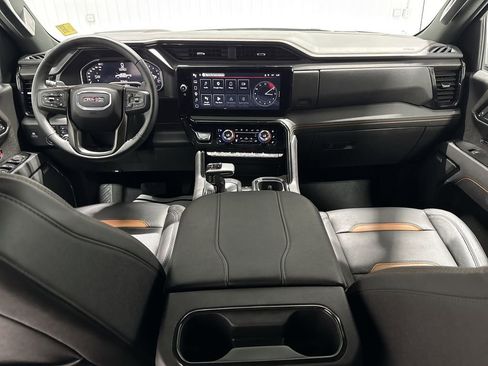 Used 2025 GMC Sierra 1500 AT4 image 21