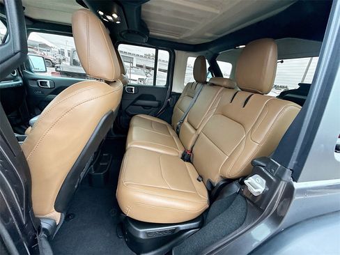 Used 2023 Jeep Wrangler Unlimited Rubicon 4xe image 27