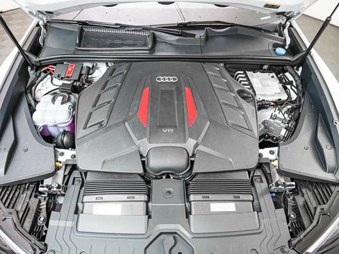 New 2026 Audi SQ8 Prestige image 4