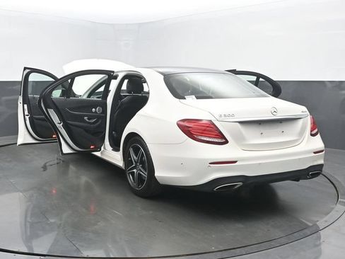 Used 2018 Mercedes-Benz E 300 4MATIC image 54