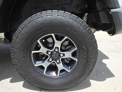 Used 2019 Jeep Wrangler Unlimited Rubicon AWD/4WD image 29
