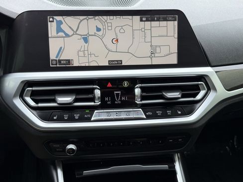 Used 2020 BMW 330i xDrive 330i xDrive w/ Convenience Package image 28