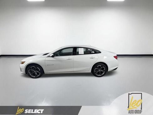 Used 2023 Chevrolet Malibu LT FWD image 2