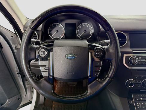 Used 2016 Land Rover LR4 HSE LUX image 13