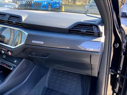 Used 2025 Audi Q3 2.0T Premium Plus w/ Premium Plus Package image 18