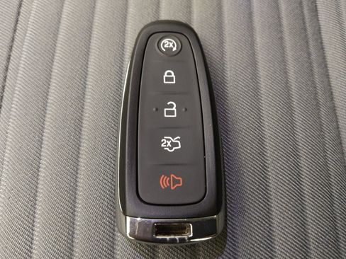 Used 2019 Ford Escape SE FWD image 32