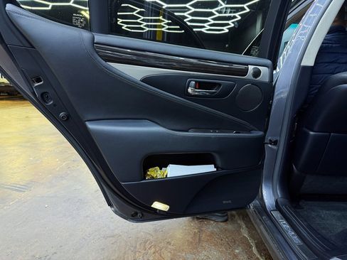 Used 2013 Lexus LS 460 460 image 19