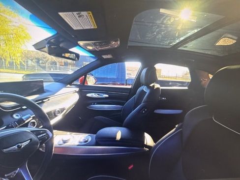 Used 2024 Genesis GV70 3.5T Sport image 9