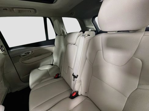 Certified 2024 Volvo XC90 B5 Core w/ Protection Package Premier AWD/4WD image 25