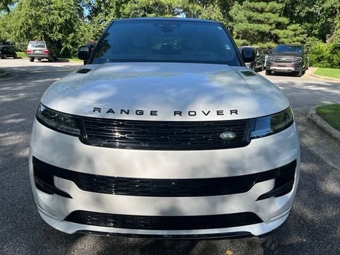 Certified 2024 Land Rover Range Rover Sport Dynamic SE AWD/4WD image 3