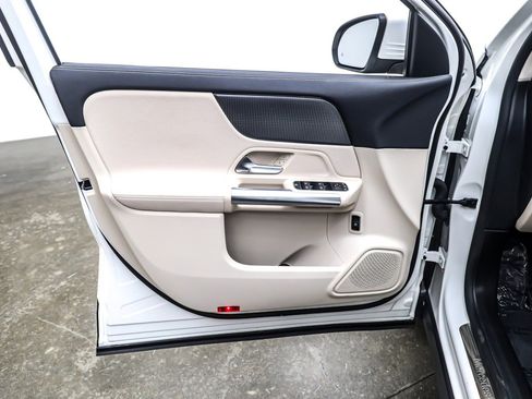 Used 2022 Mercedes-Benz GLA 250 image 22