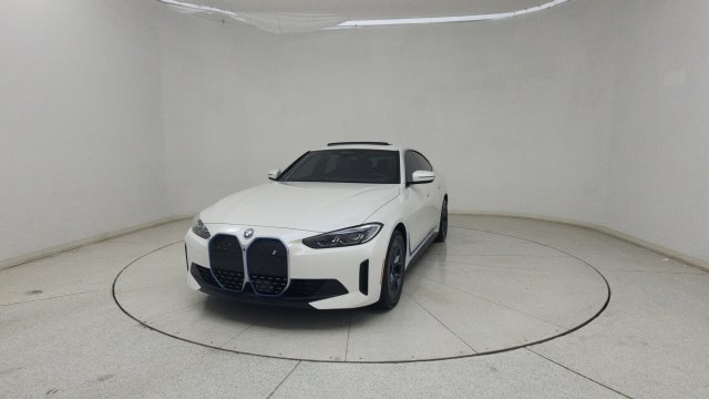 Used 2024 BMW i4 eDrive40 RWD image 4