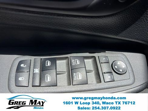 Used 2022 Jeep Cherokee Trailhawk w/ Premium Leather Package AWD/4WD image 24